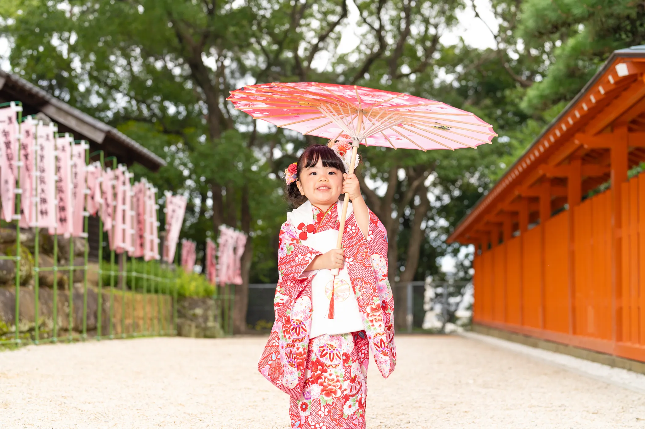 【福岡県福岡市早良区で家族写真撮影】３歳の女子です。お誕生日と重なり、特別なお祝いの一日となったようで、大変嬉しく思います。5