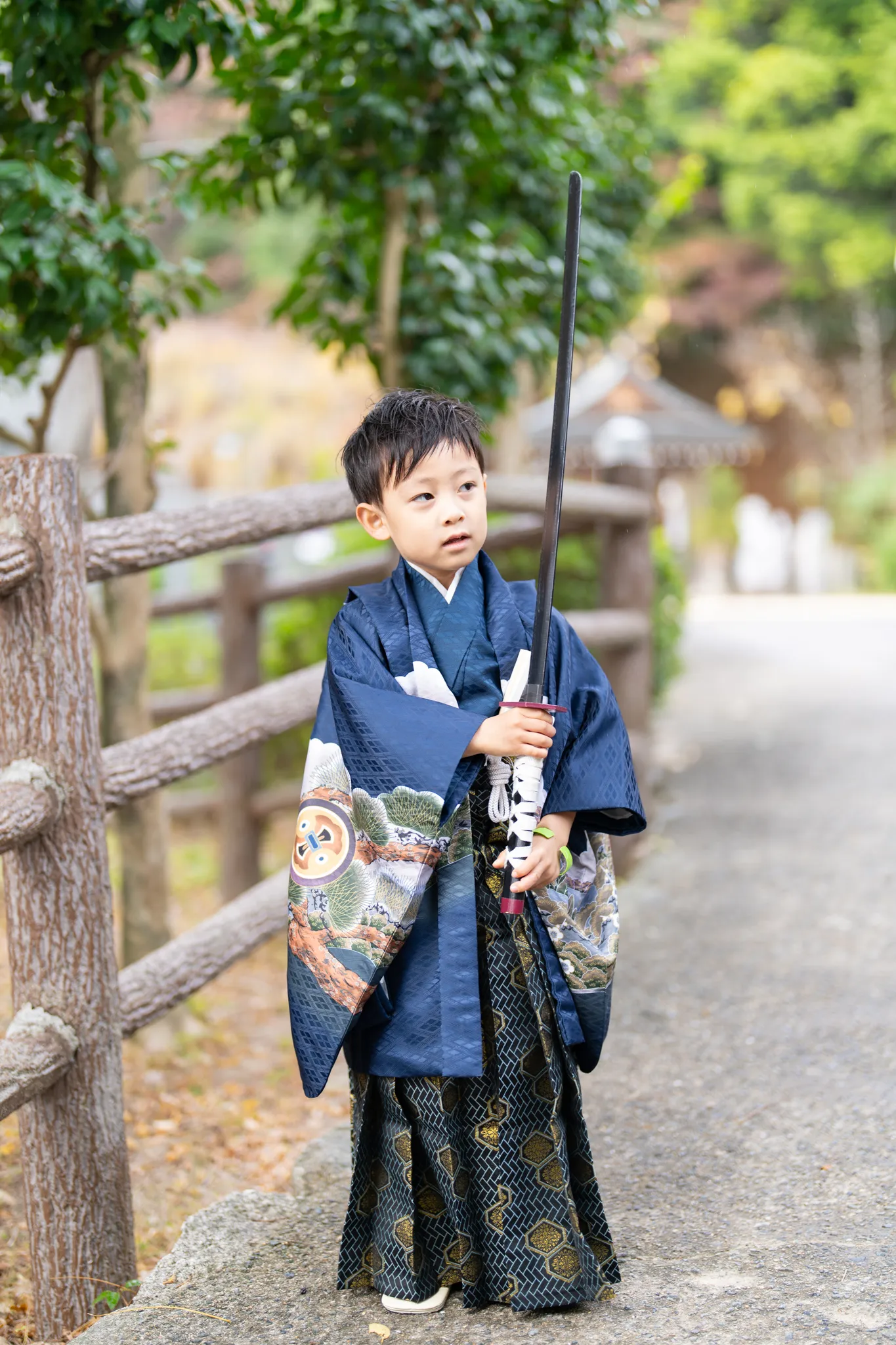 【福岡県春日市で家族写真撮影】３歳と５歳男子の兄弟です。やんちゃなお二人、とにかく元気いっぱいで、まるで止まることを知らないような撮影でした。9