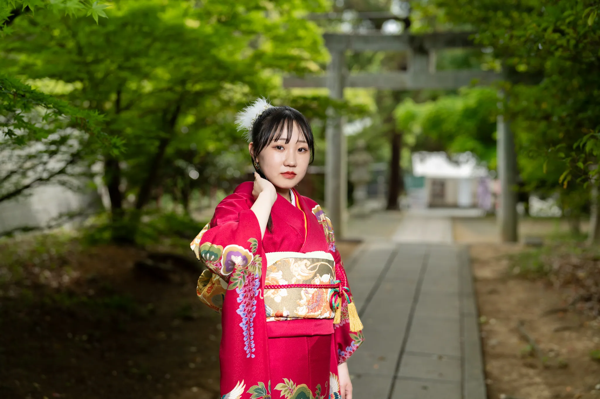 【福岡県福岡市東区で家族写真撮影】成人式の後撮りの撮影です。香椎宮は敷地が広く、さまざまなカットを撮影することができる素晴らしい場所です。9