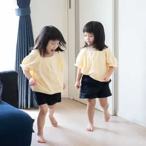 【福岡県筑紫野市で家族撮影】双子ちゃんの誕生とご家族の撮影をさせていただき、ありがとうございました。当日はご自宅にお伺いし、誕生パーティーの様子を撮影させていただきました。5