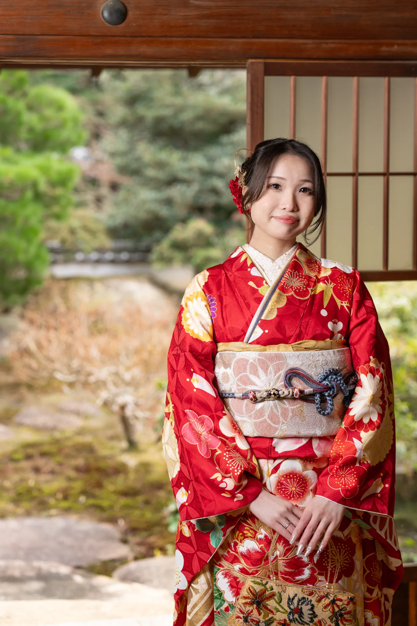 【山口県下関市で家族写真撮影】三姉妹の次女様の成人式撮影です。撮影の途中では、彼氏様もご一緒にいらっしゃり、楽しくカップル撮影も行いました。5