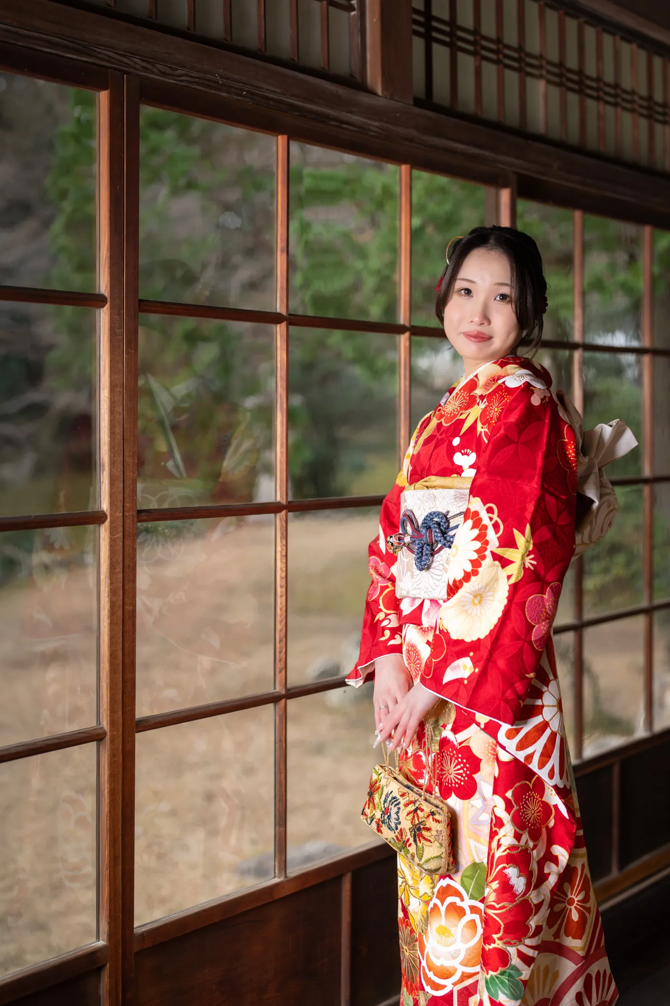 【山口県下関市で家族写真撮影】三姉妹の次女様の成人式撮影です。撮影の途中では、彼氏様もご一緒にいらっしゃり、楽しくカップル撮影も行いました。9