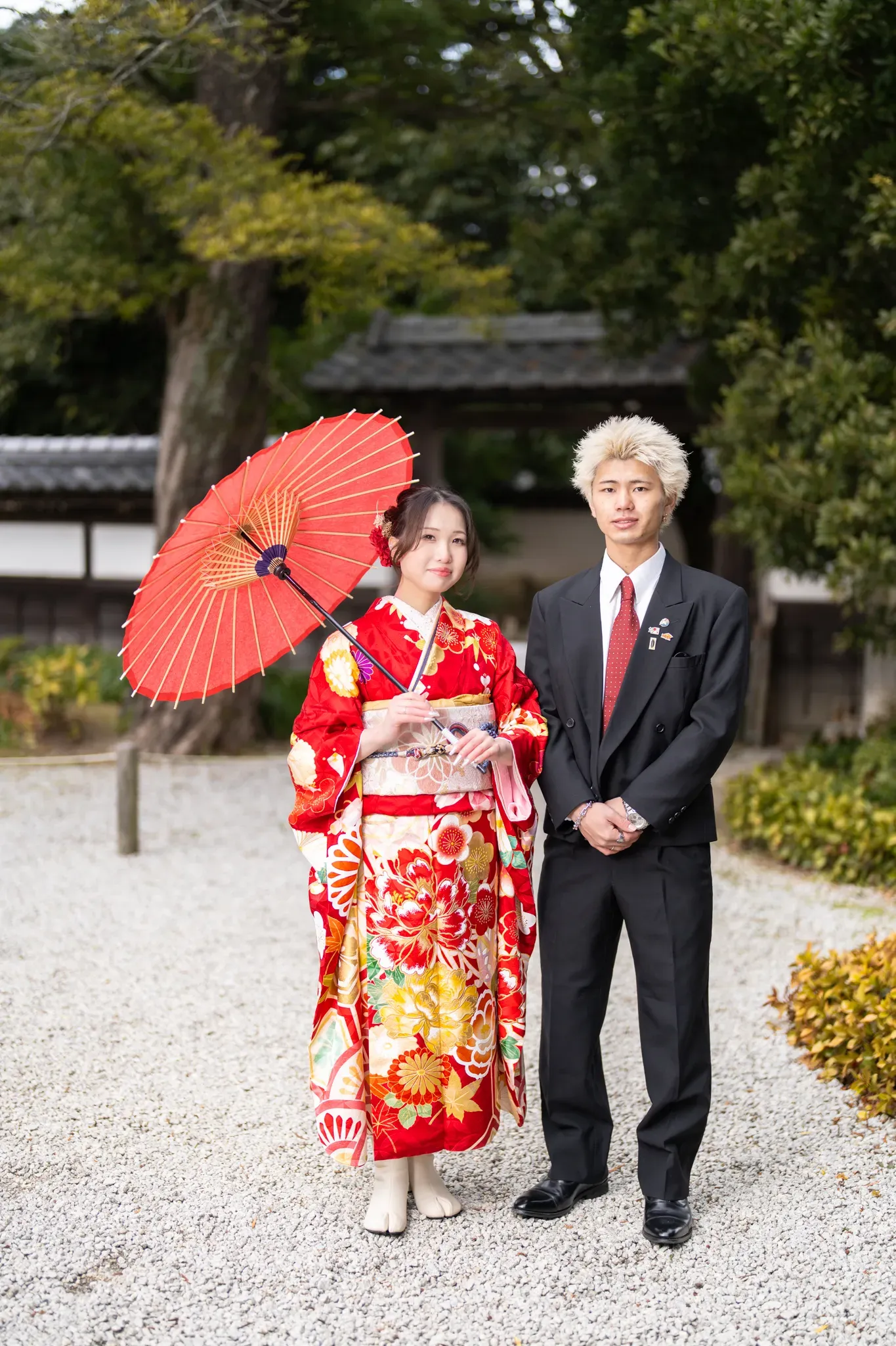 【山口県下関市で家族写真撮影】三姉妹の次女様の成人式撮影です。撮影の途中では、彼氏様もご一緒にいらっしゃり、楽しくカップル撮影も行いました。12