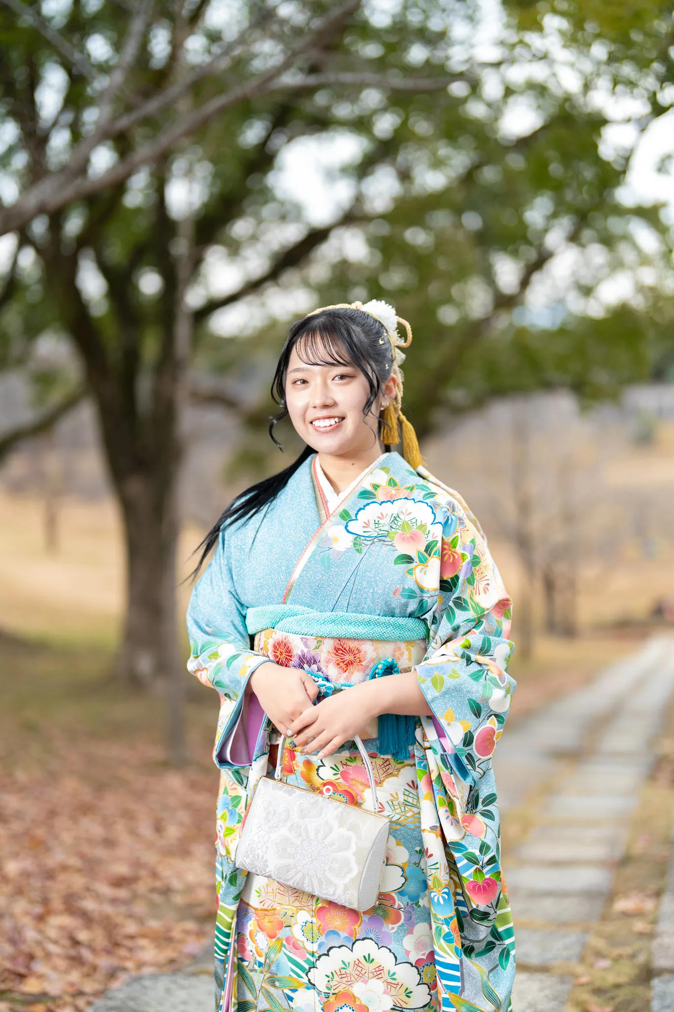 【福岡県春日市で家族写真撮影】姉妹の次女様の成人式撮影です。2年前に長女様の撮影を担当させていただき、今回、次女様の撮影をお任せいただけたことを大変光栄に思います。2