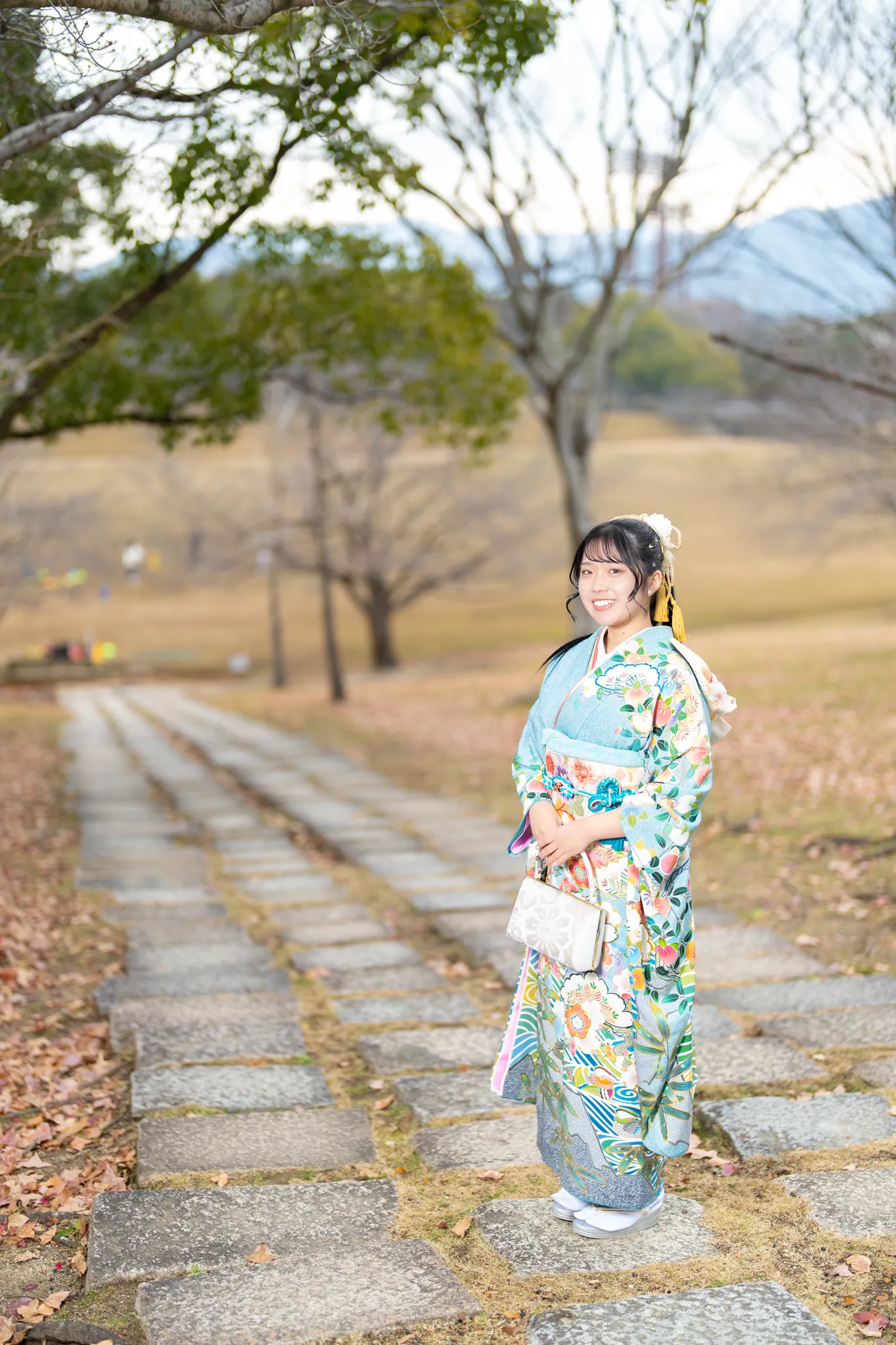 【福岡県春日市で家族写真撮影】姉妹の次女様の成人式撮影です。2年前に長女様の撮影を担当させていただき、今回、次女様の撮影をお任せいただけたことを大変光栄に思います。3
