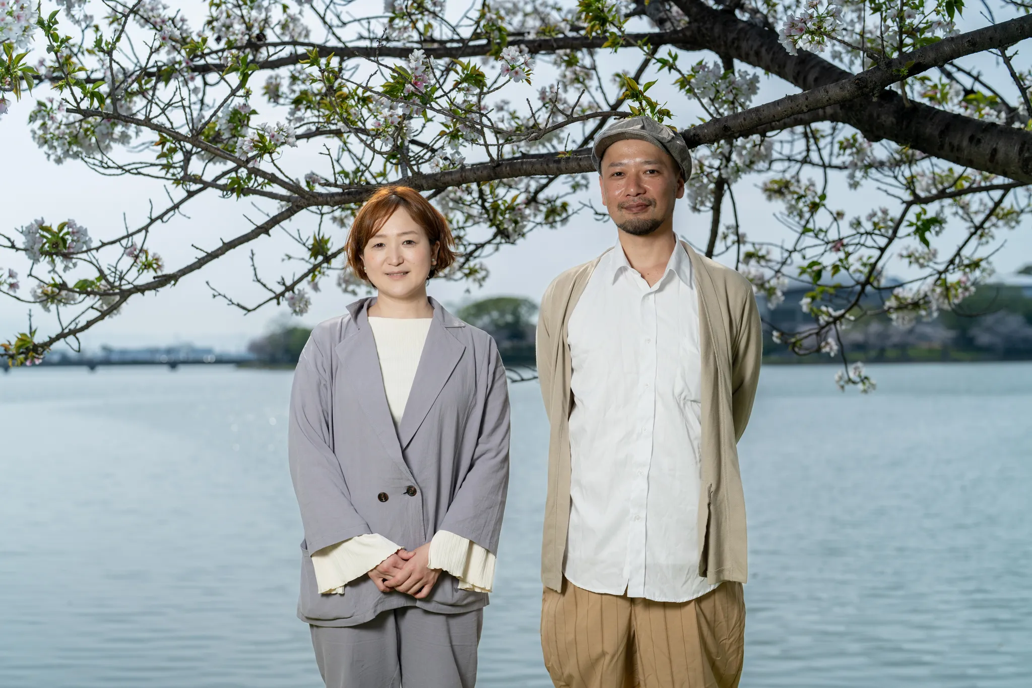 【福岡県糟屋郡粕屋町で家族写真撮影】新1年生の男の子と妹さんとご両親で桜の中で家族撮影をさせていただきました。6